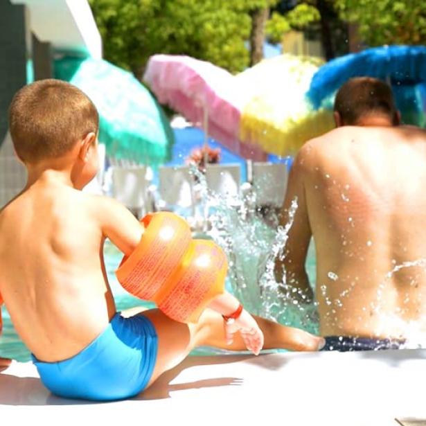 hotelmetropolitan en offer-family-hotel-cesenatico-with-pool-for-summer 022